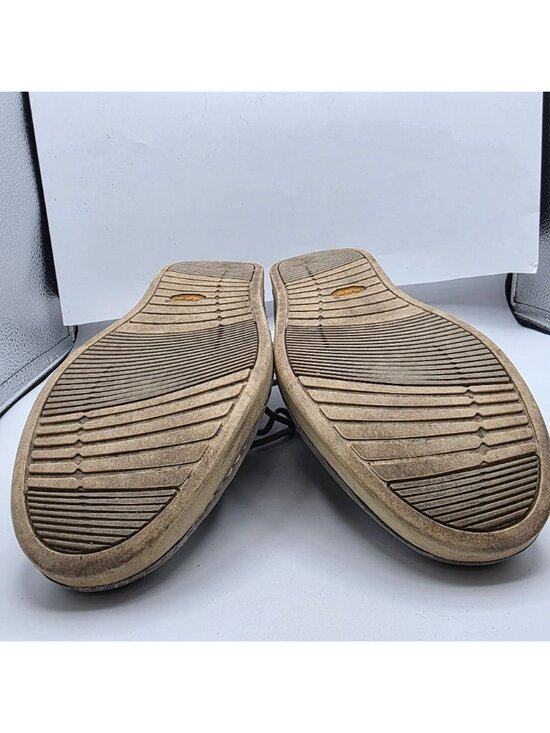 UGG Kaldwell Mens Size 9.5 Gray Chukka Ankle Boots Vibram Soles Walking Comfort main image 9